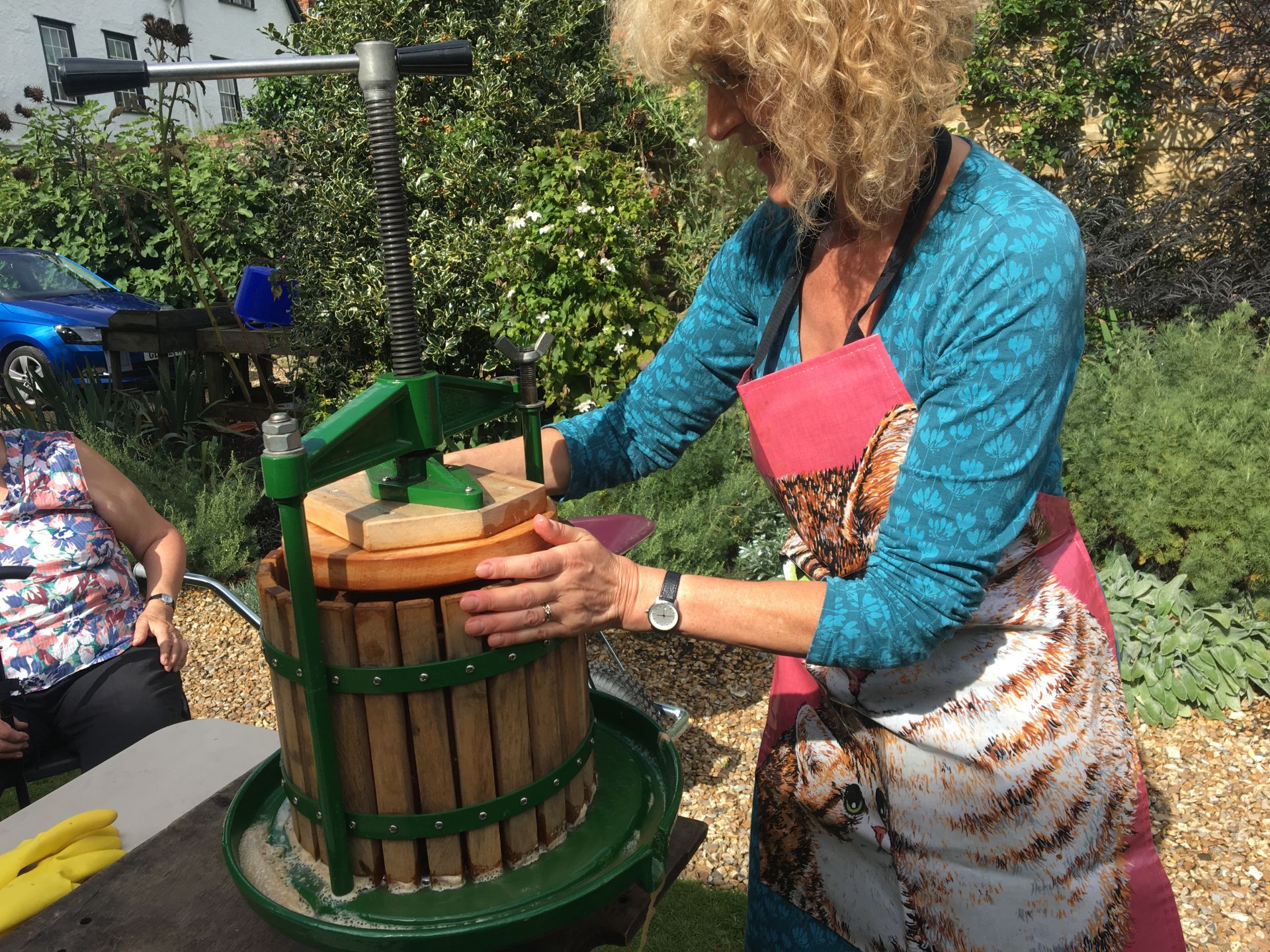 image5 Abingdon Carbon Cutters