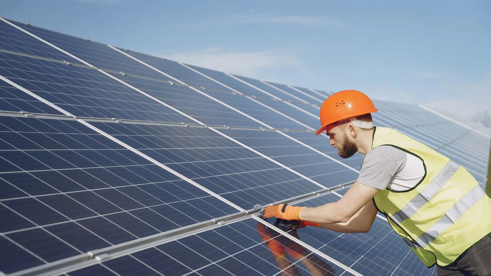 How Much Do Solar Installers Make In Phoenix? ABLEMKR