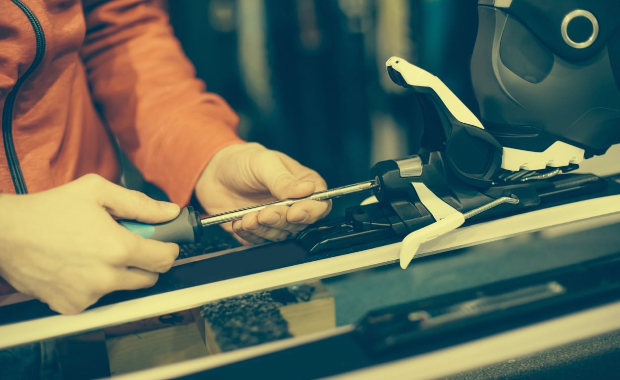 How to Install and Mount Snowboard Bindings