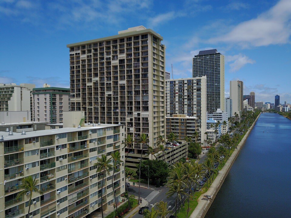 Renovated Gem in World Famous Waikiki Hawaii Real Estate Market