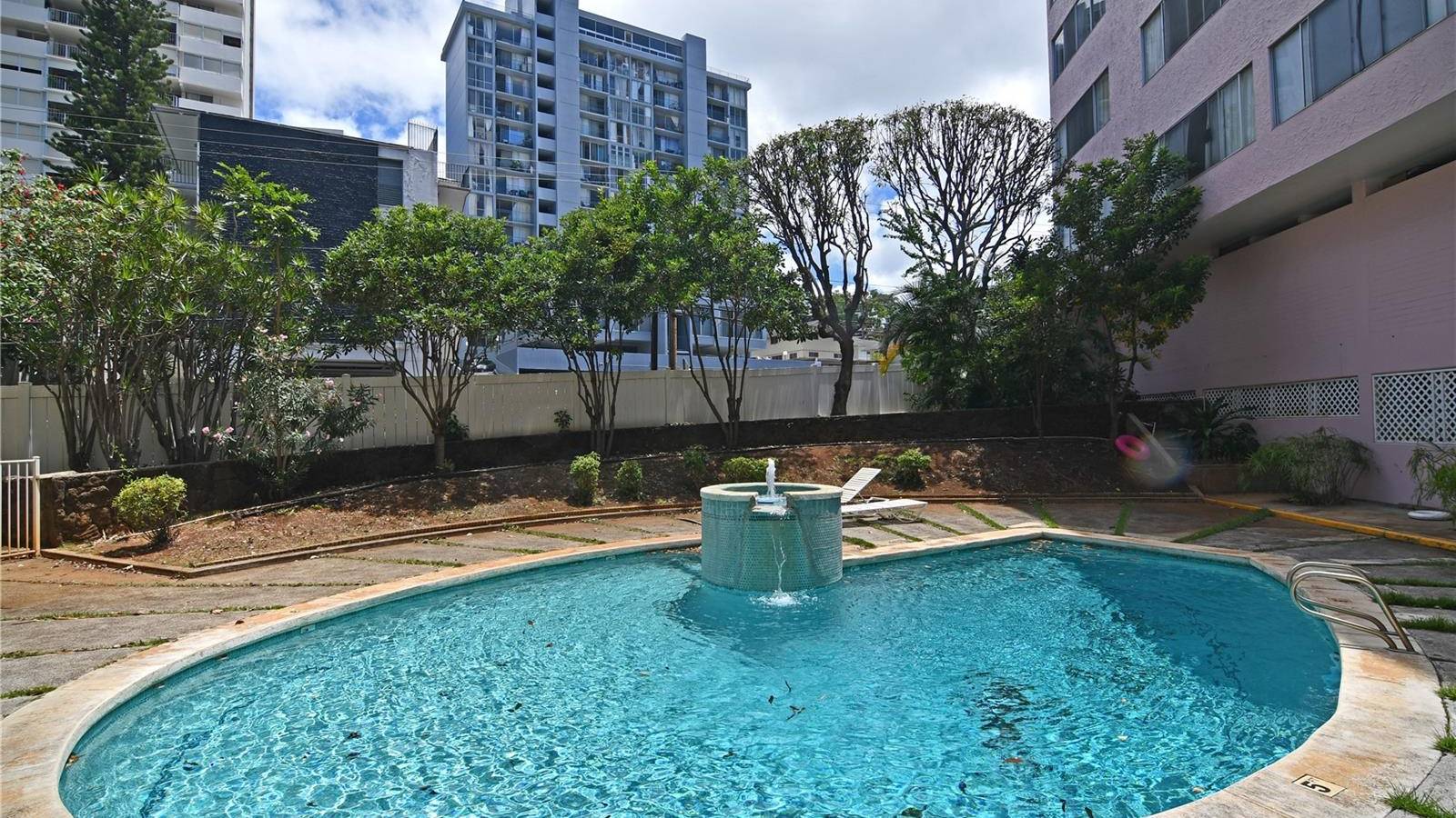 Iconic Terrazza For Sale Makiki, Oahu Hawaii Real Estate Market