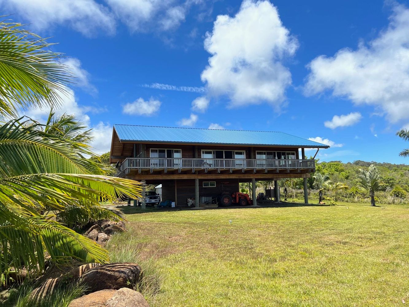 Polynesian Pole House With Incredible Views in Haiku, Maui Hawaii
