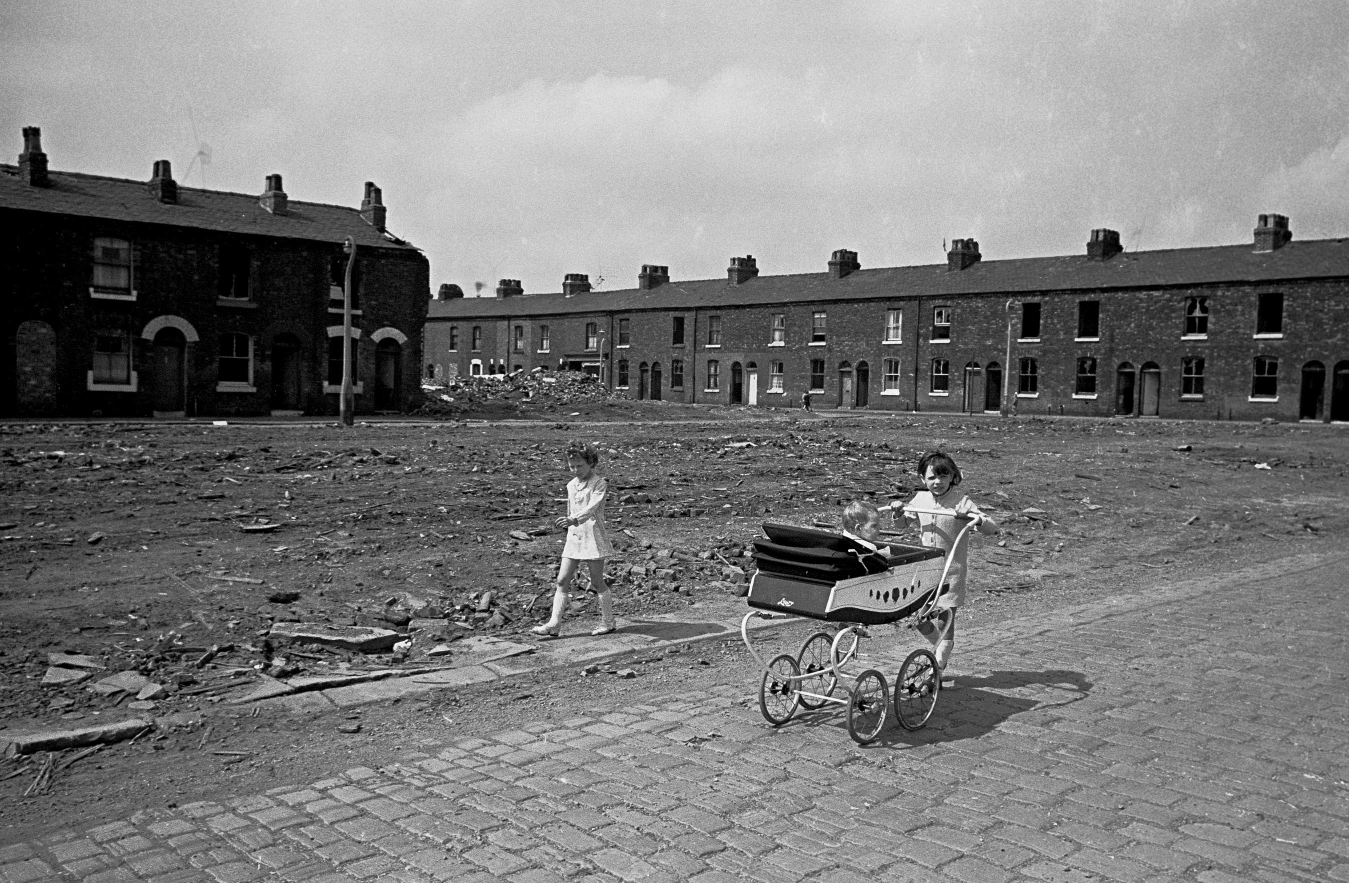 Search begins to find children raised in Manchester’s 1960s slums