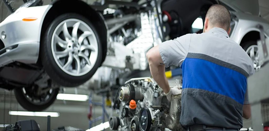Top Benefits of Hiring a Reputed Car Mechanic Aboveinsider