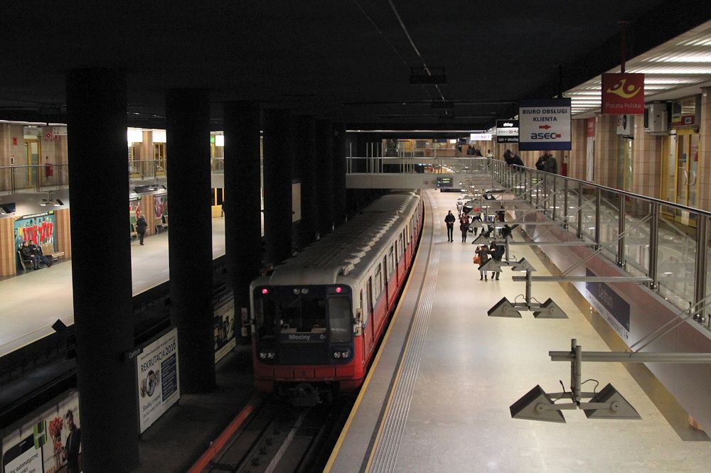 Public transportation in Warsaw (bus, metro, train, tram) prices and