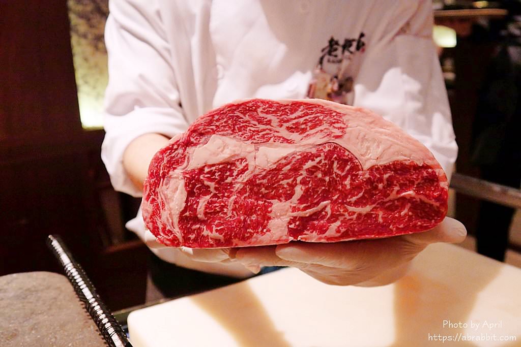 台中燒肉推薦|老乾杯-雖然很貴，但一定要點一份澳洲和牛啊！