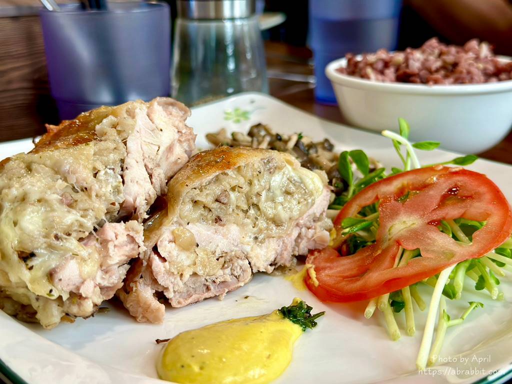 幸福花園-一間在地人都不知道的神秘的歐式鄉村餐廳