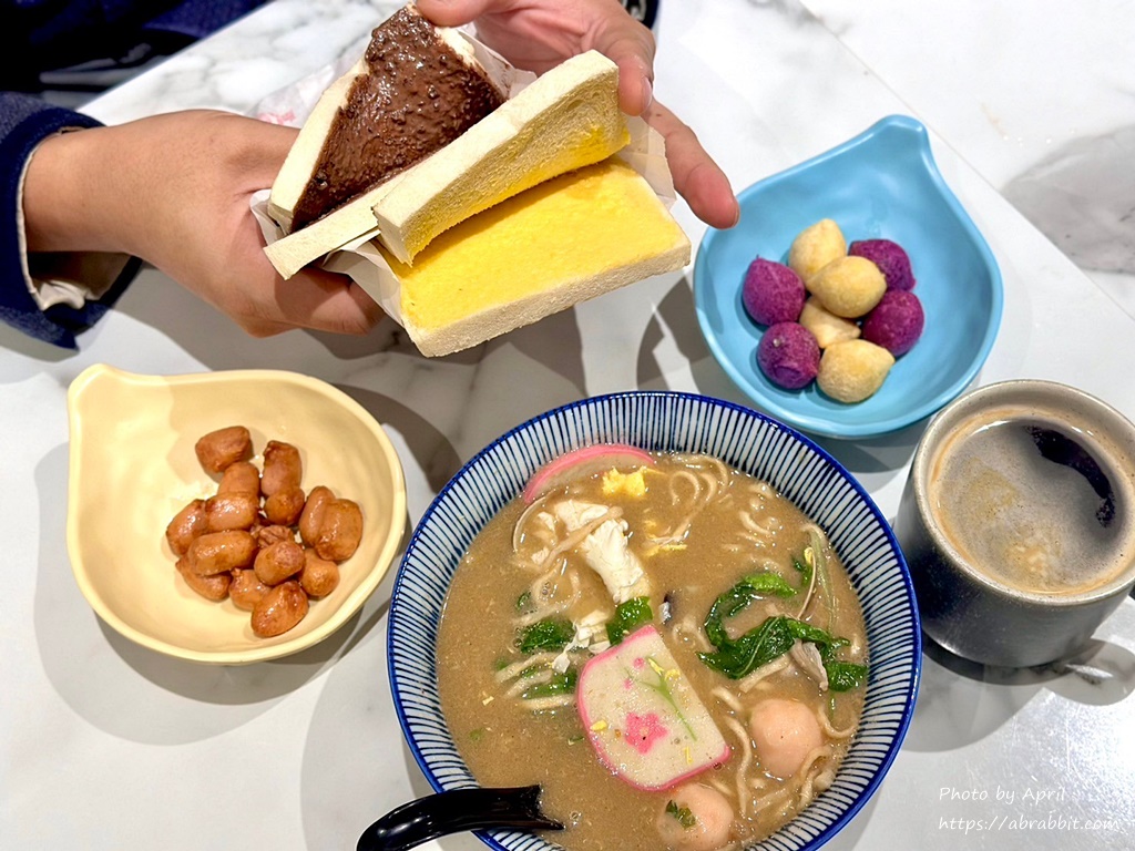 潭子早餐推薦-晨間小站 親子友善，店內還有一隻可愛狗狗唷