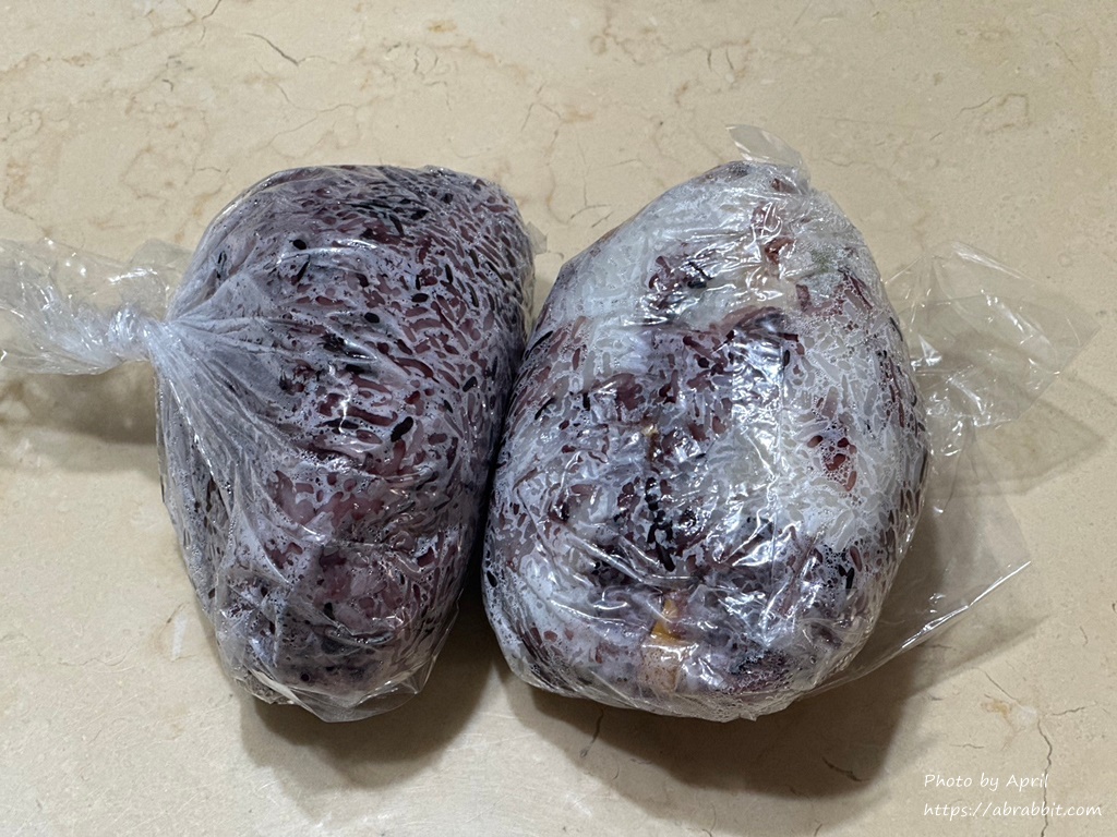 台中飯糰推薦-精緻飯糰，他們家的飯糰竟然可以自選6種料！還有好多蔬菜選擇