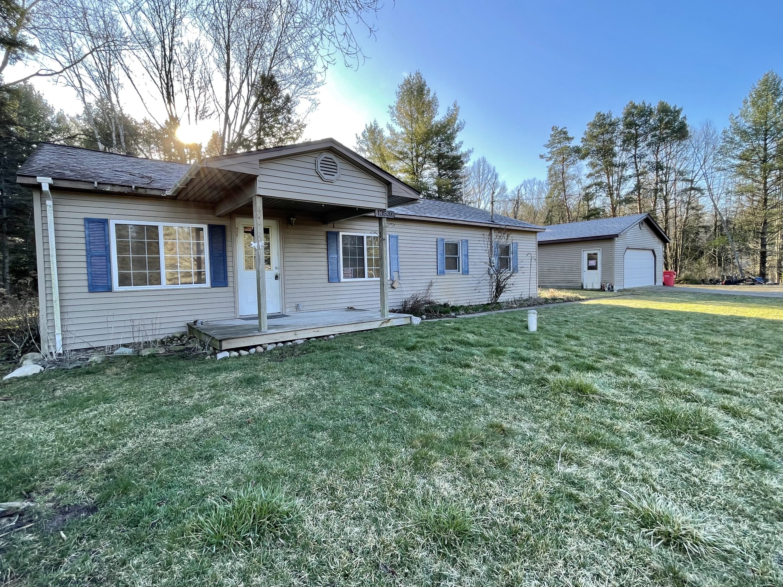 13537 Hubbard Lake Rd, Hubbard Lake, MI 49747 Abram Realty