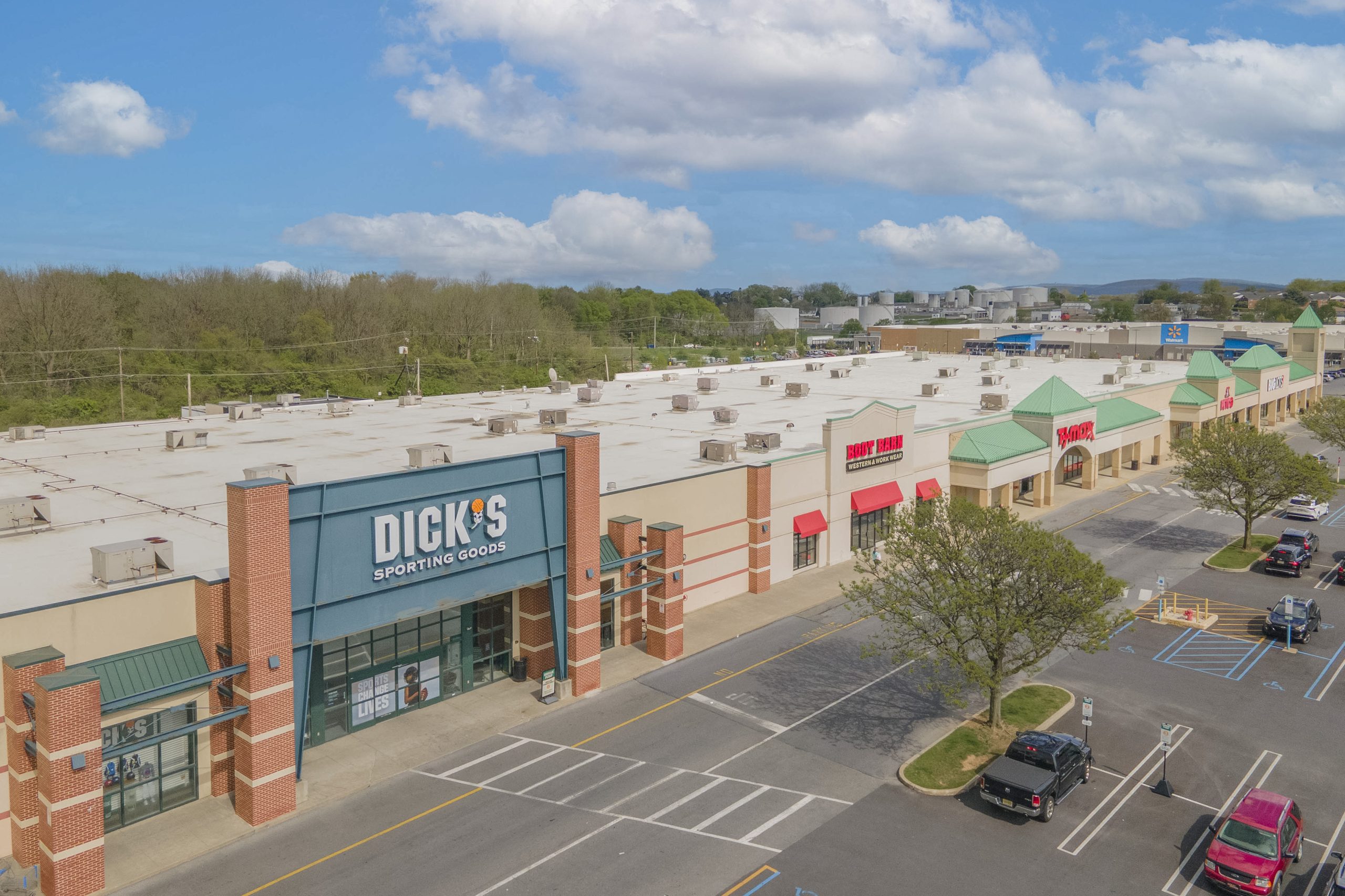 Commercial Real Estate Macarthur Towne Center Whitehall