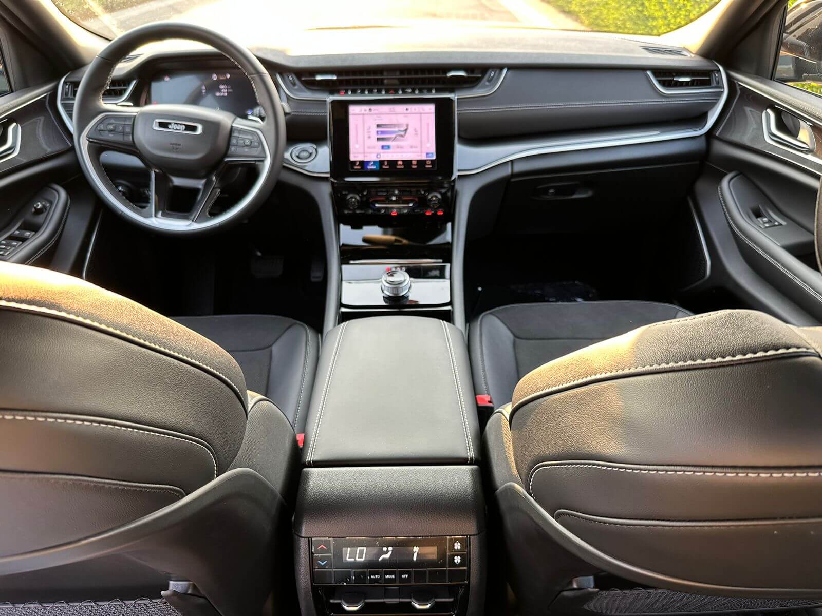 Rent Jeep Grand Cherokee in Dubai Luxury SUVs for hire Dubai