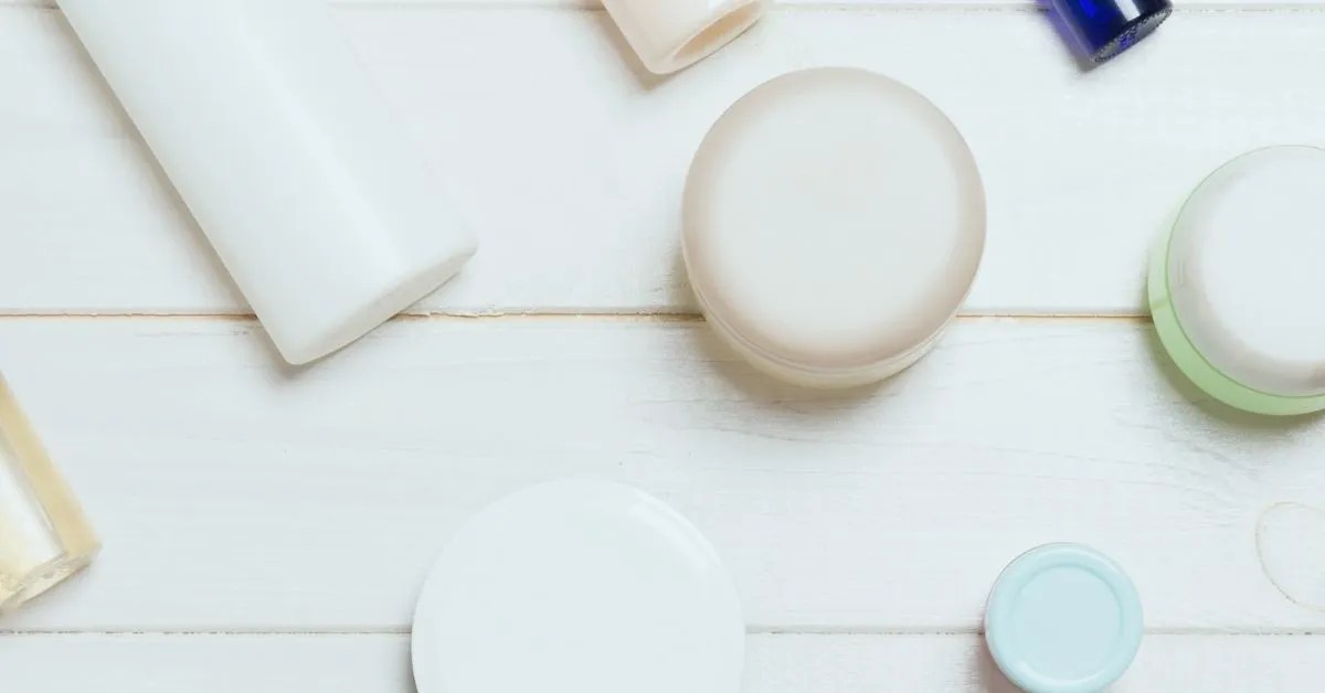 Best Travel Cosmetic Containers 2022 A Broken Backpack