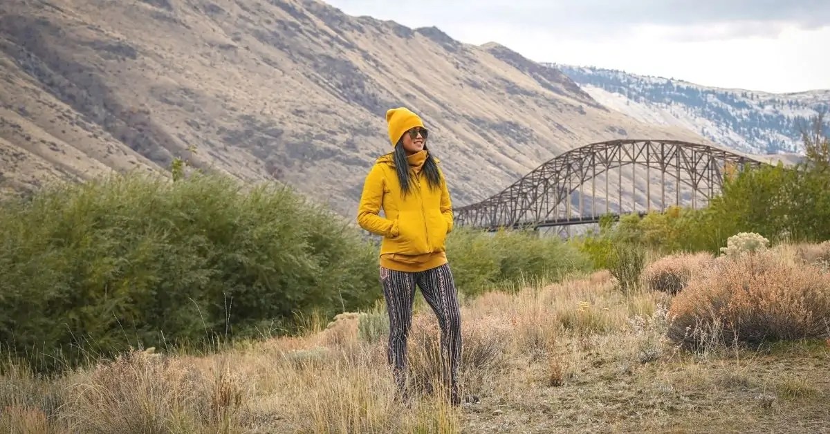 5 Best Leggings For Hiking 2021 A Broken Backpack
