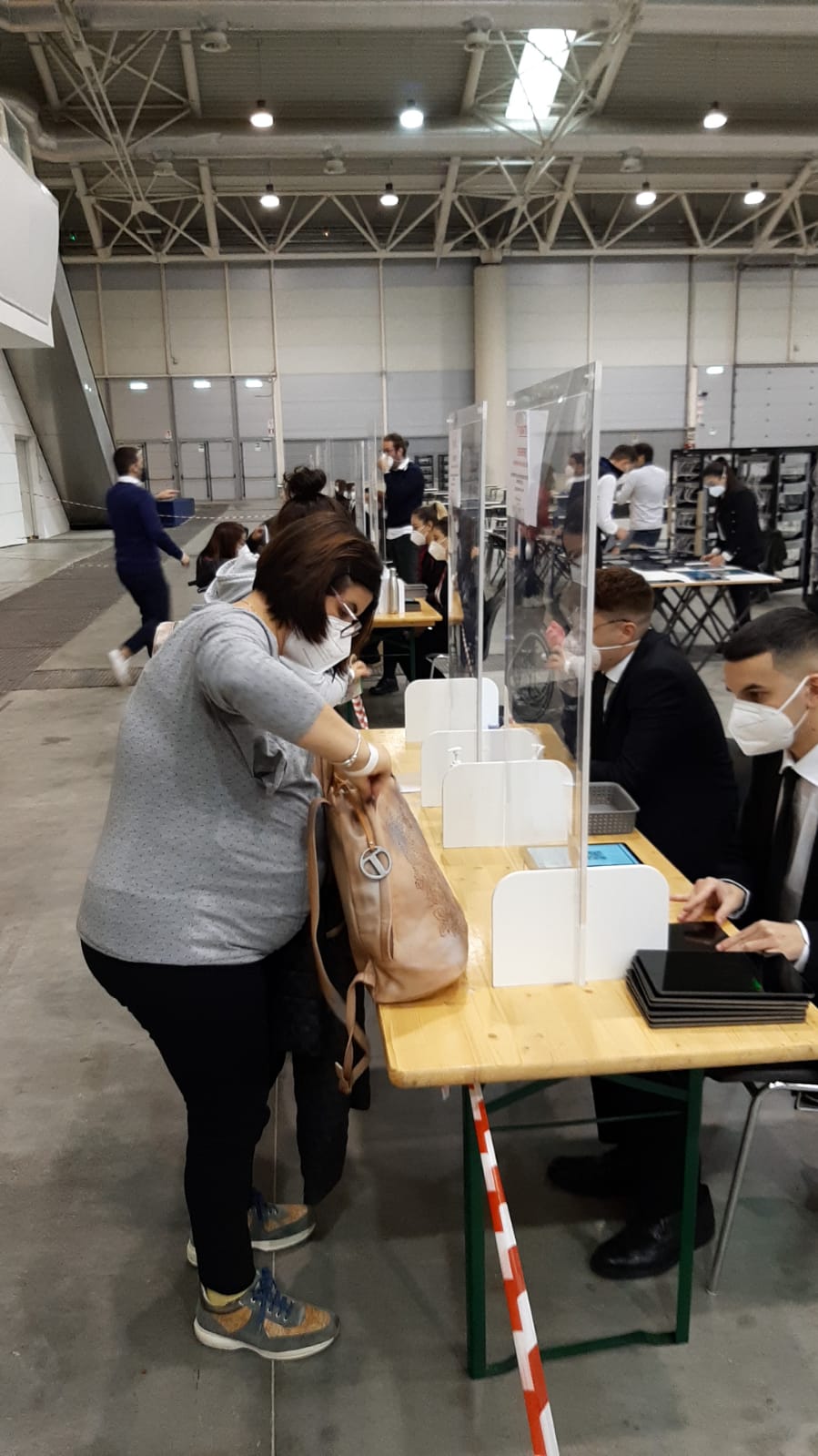 Asl Teramo, Maxi Concorso Per 196 Oss: Al Via Le Prove A Roma - Cronaca Teramo 1599_x_899_jpg