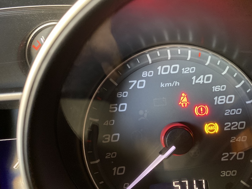 アウディ TT ABSユニット修理｜埼玉県の販売店様からのご依頼 ABS修理のお店Jスクエア