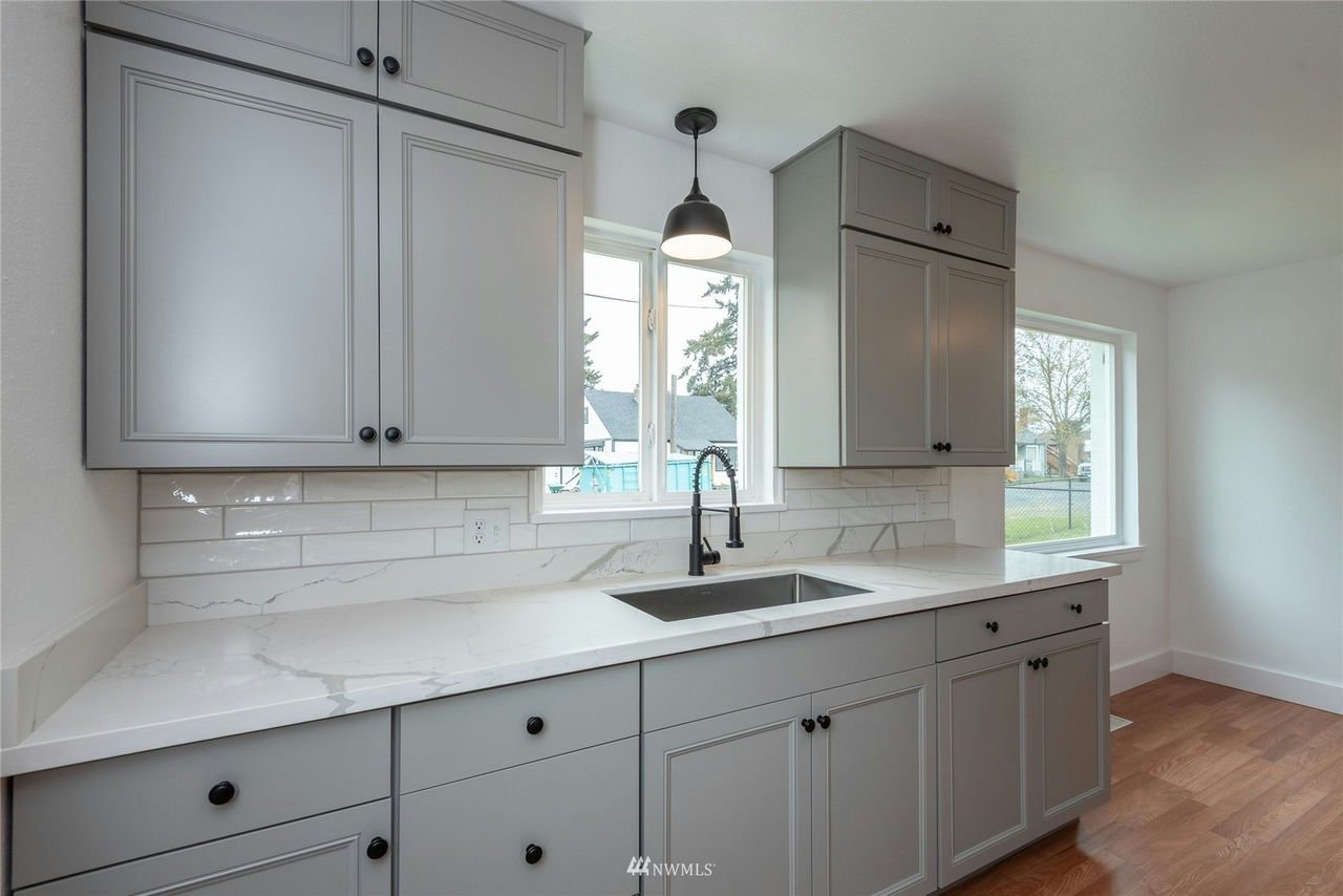 Residential space kitchen construction/remodel projects around