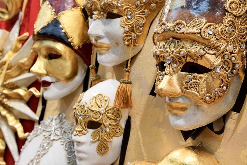 Venice Mask Making Class at Elli Hewes blog
