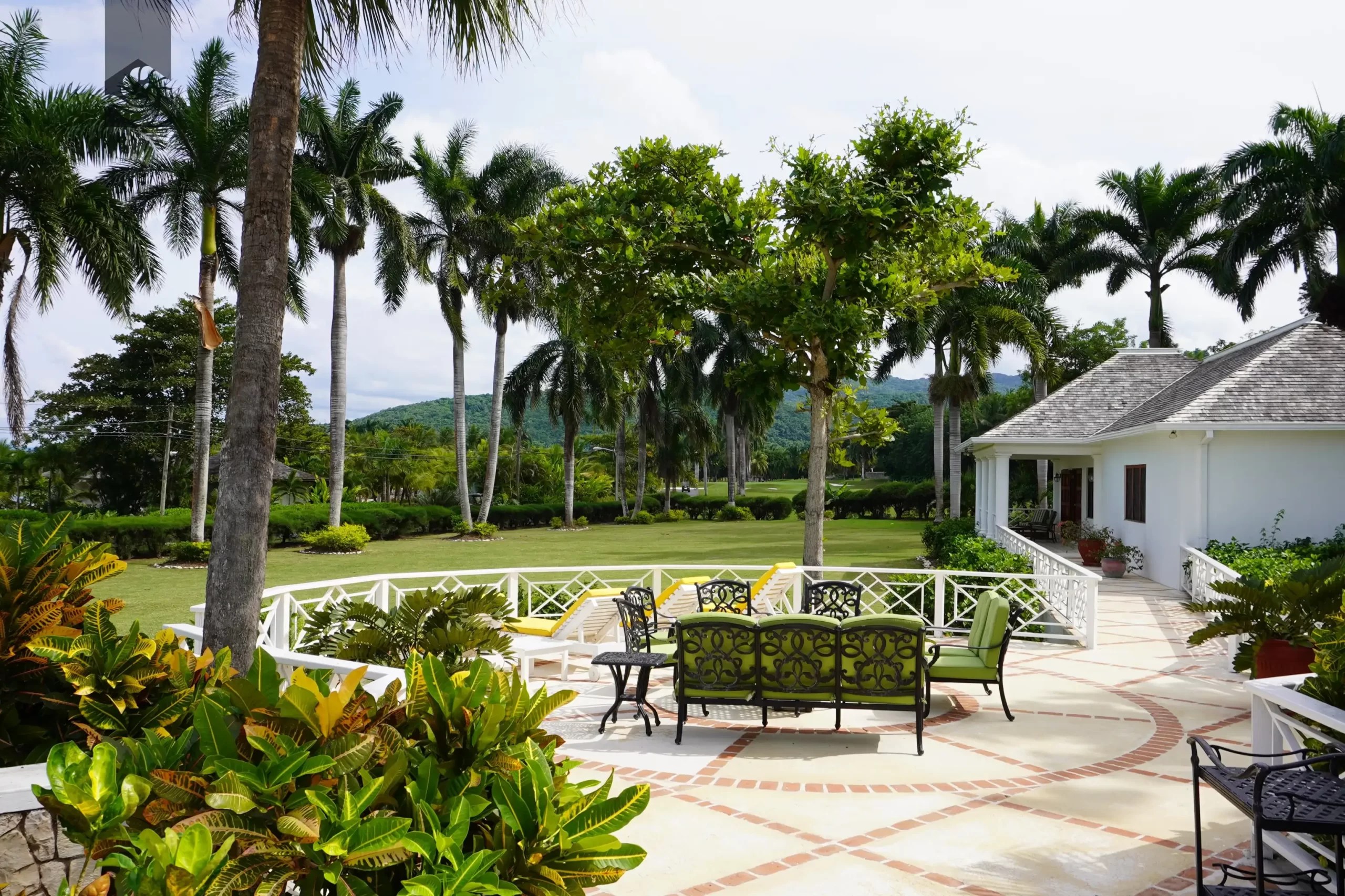 Tryall Real Estate Shoot Abstract Media