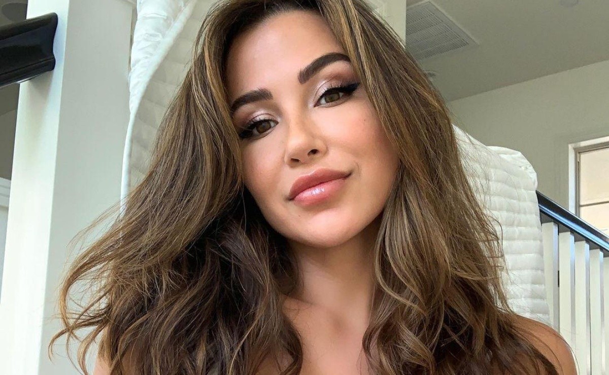 Ana Cheri Nationality, Biography, Driver Licence, Waist Trainer,(04)