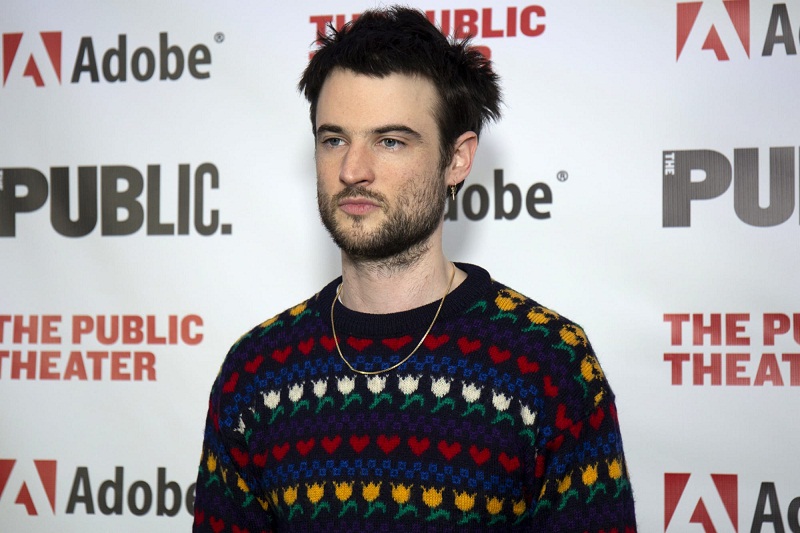 Tom Sturridge Age, Daughter, Movies, Instagram, Height, Dating ABTC(012)