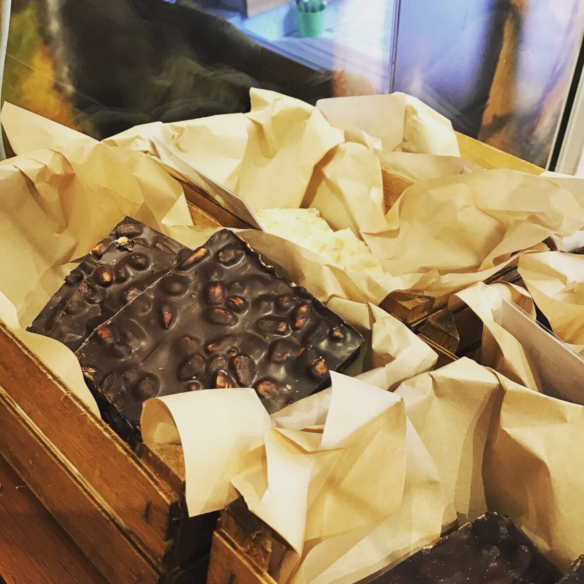 Contacto Fabrica y tiendas Chocolateria abuela ili Tienda Online