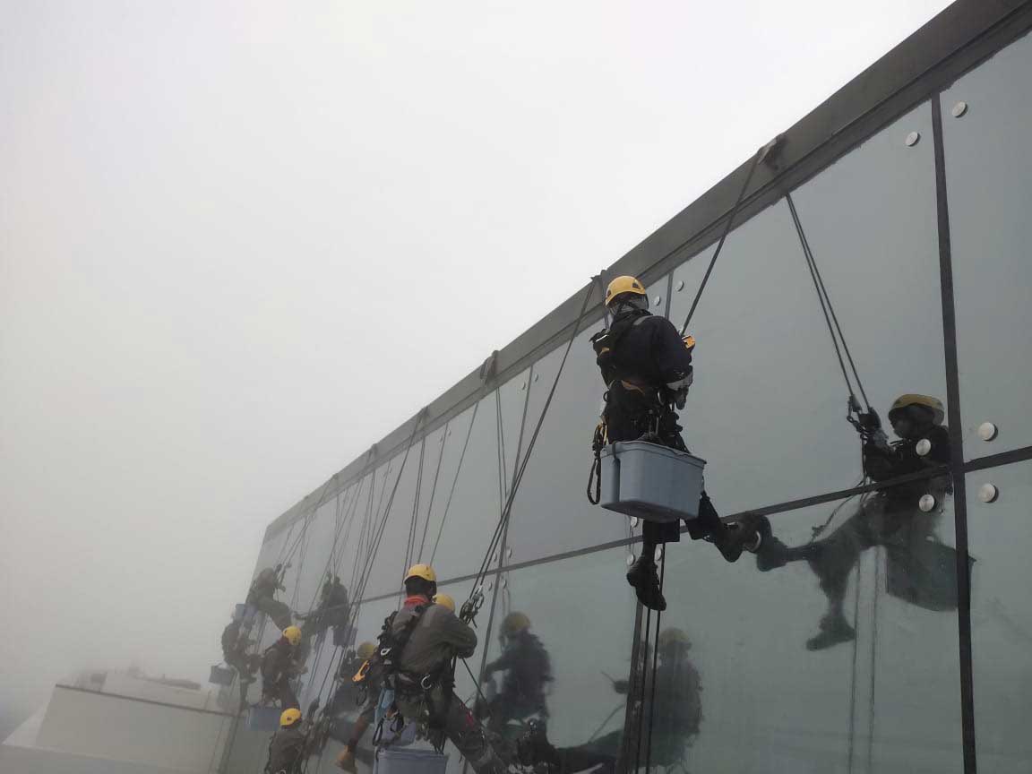 Façade & Glass cleaning by rope access Zero 6 mall Abu Hail