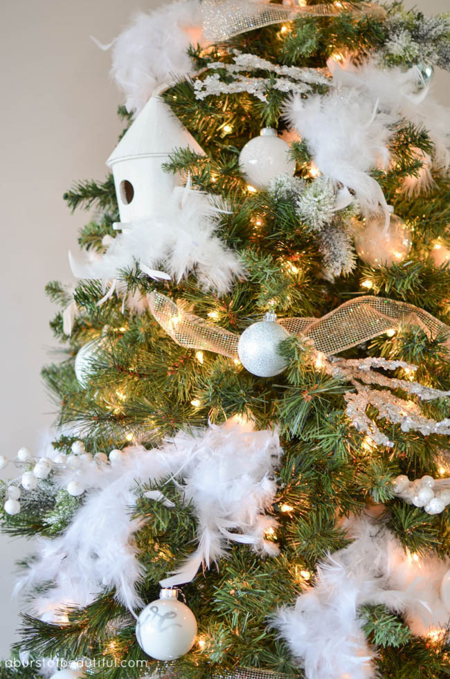 Tips and Tricks for a Beautiful Christmas Tree Nick + Alicia