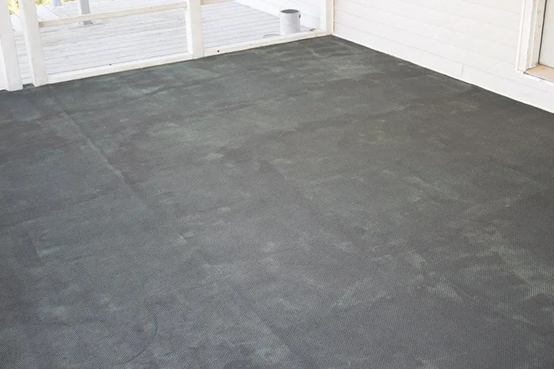 How to Paint Outdoor Carpet (With Latex Paint!) A Butterfly House