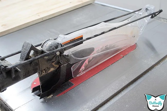 Table Saw Blade Guard: Do You Really Need It? - A Butterfly House