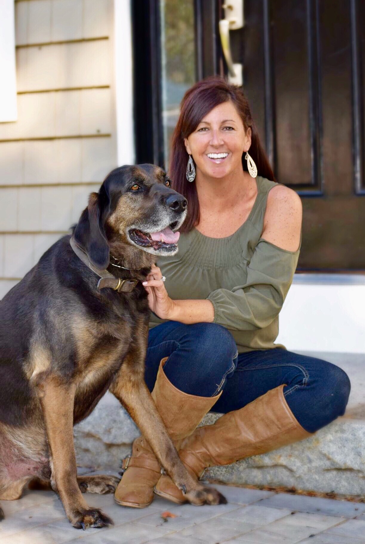 Michele Headshot A Better Way Pet Sitting