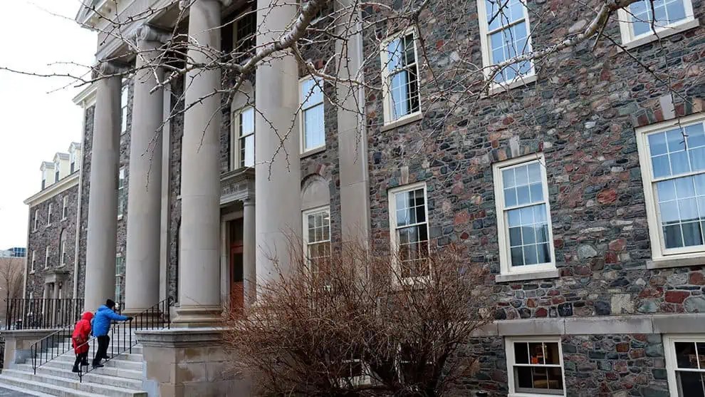 The Best Journalism Schools in Canada for 2024 Academicful