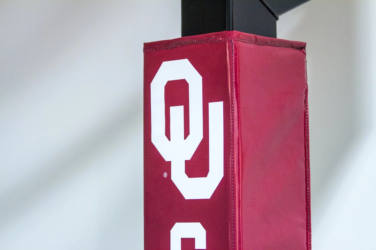 Goalsetter University of Oklahoma Basketball Hoop Pole Padding Academy