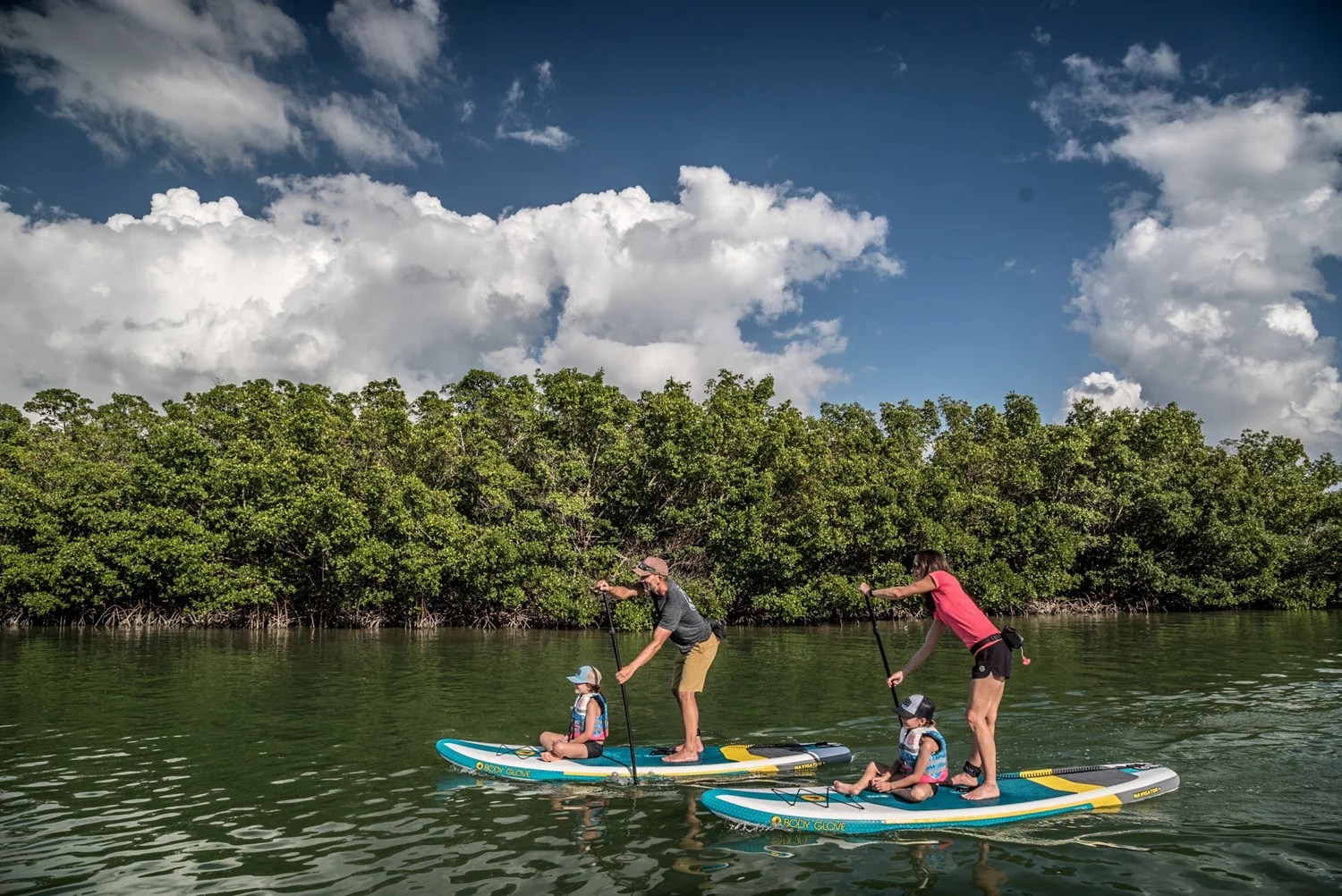 Body Glove Navigator Plus 10 ft 6 in Inflatable StandUp Paddle Board