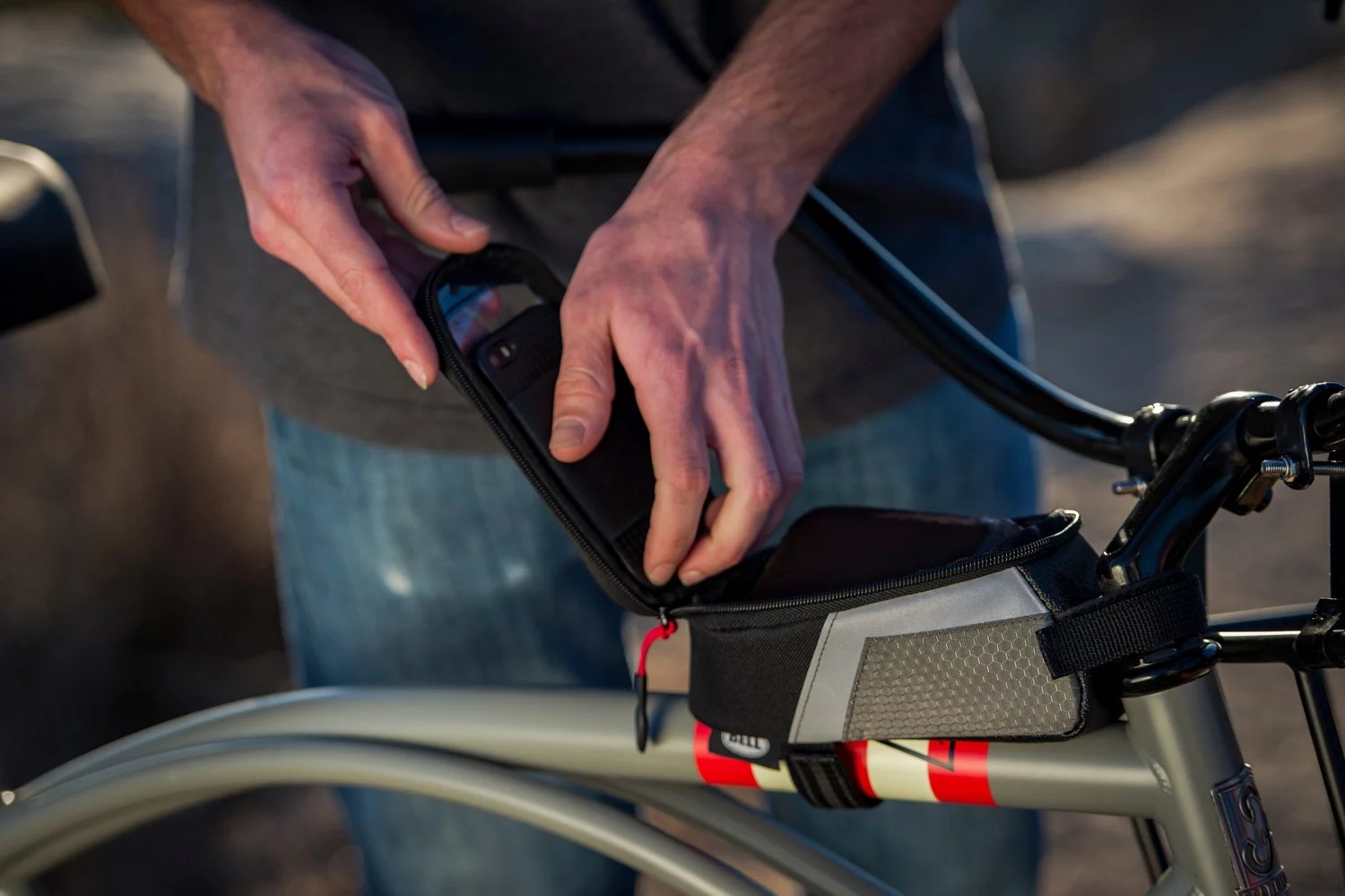 Bell Stowaway 450 Bike Bag Academy