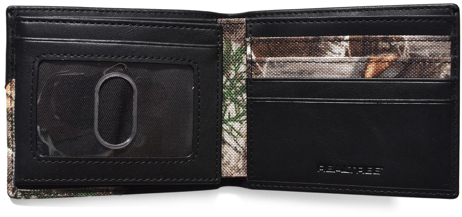 Realtree Men's Edge RFID Passcase Wallet Academy