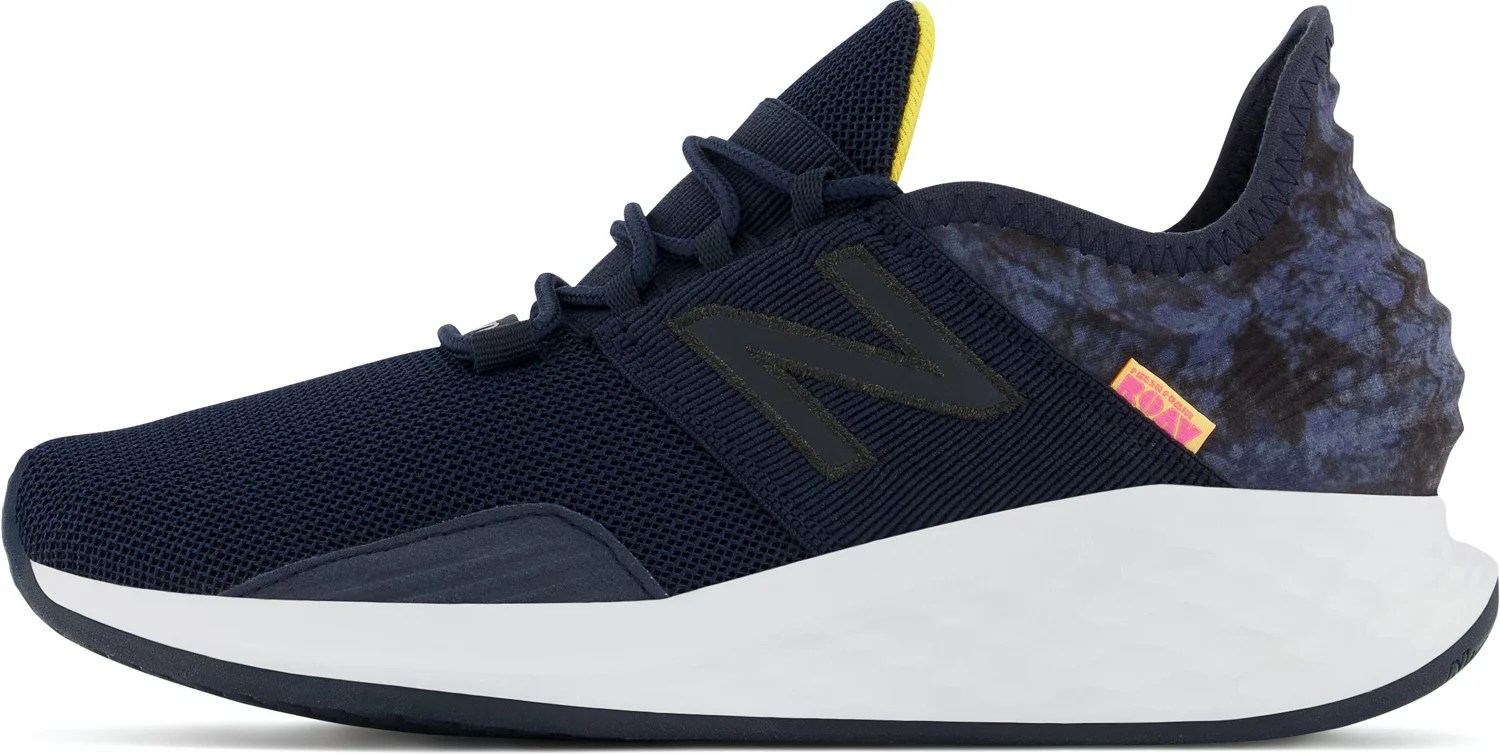 New Balance Women's Fresh Foam Roav Sportstyle Running Shoe Academy