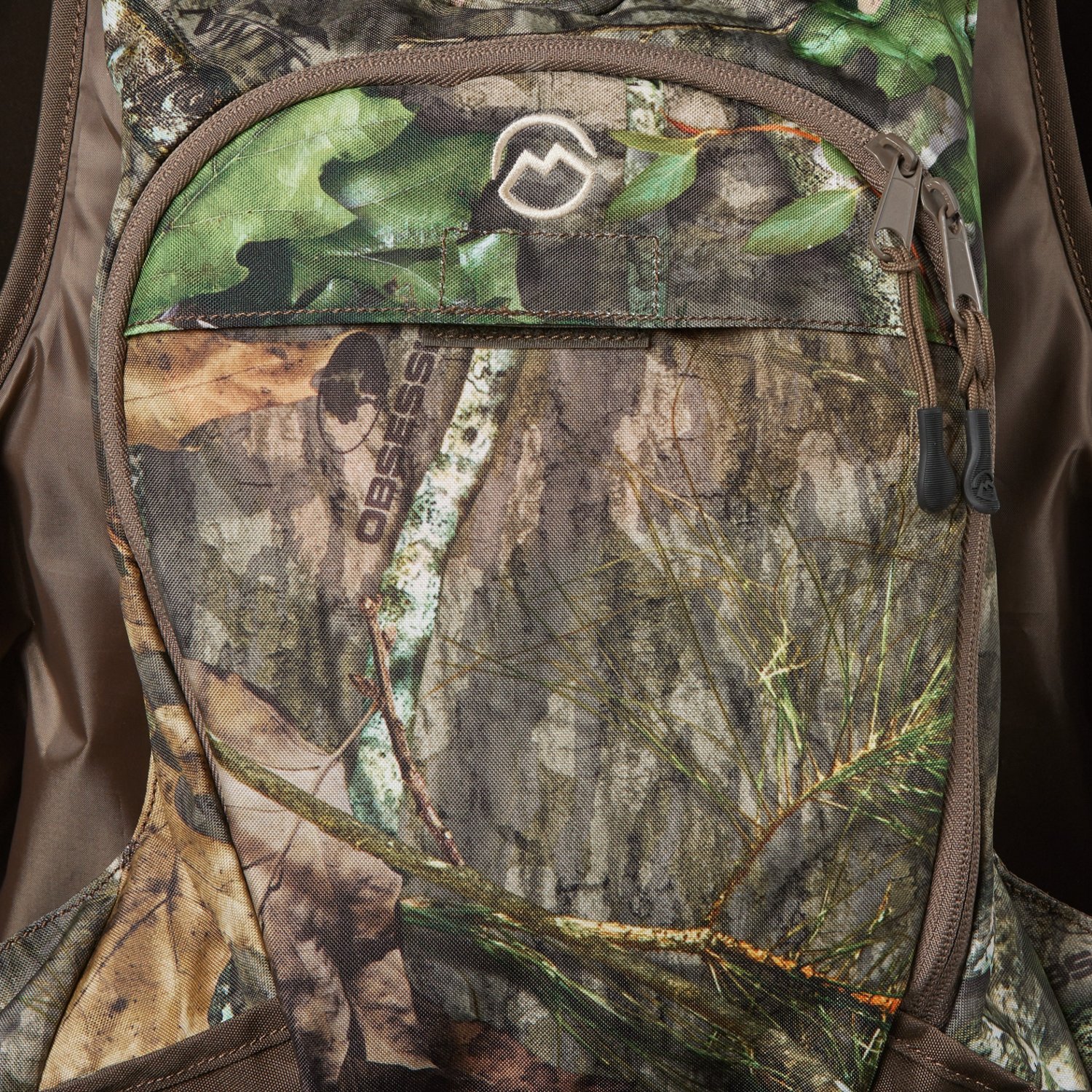 Magellan Outdoors Men's Deluxe Turkey Vest Academy