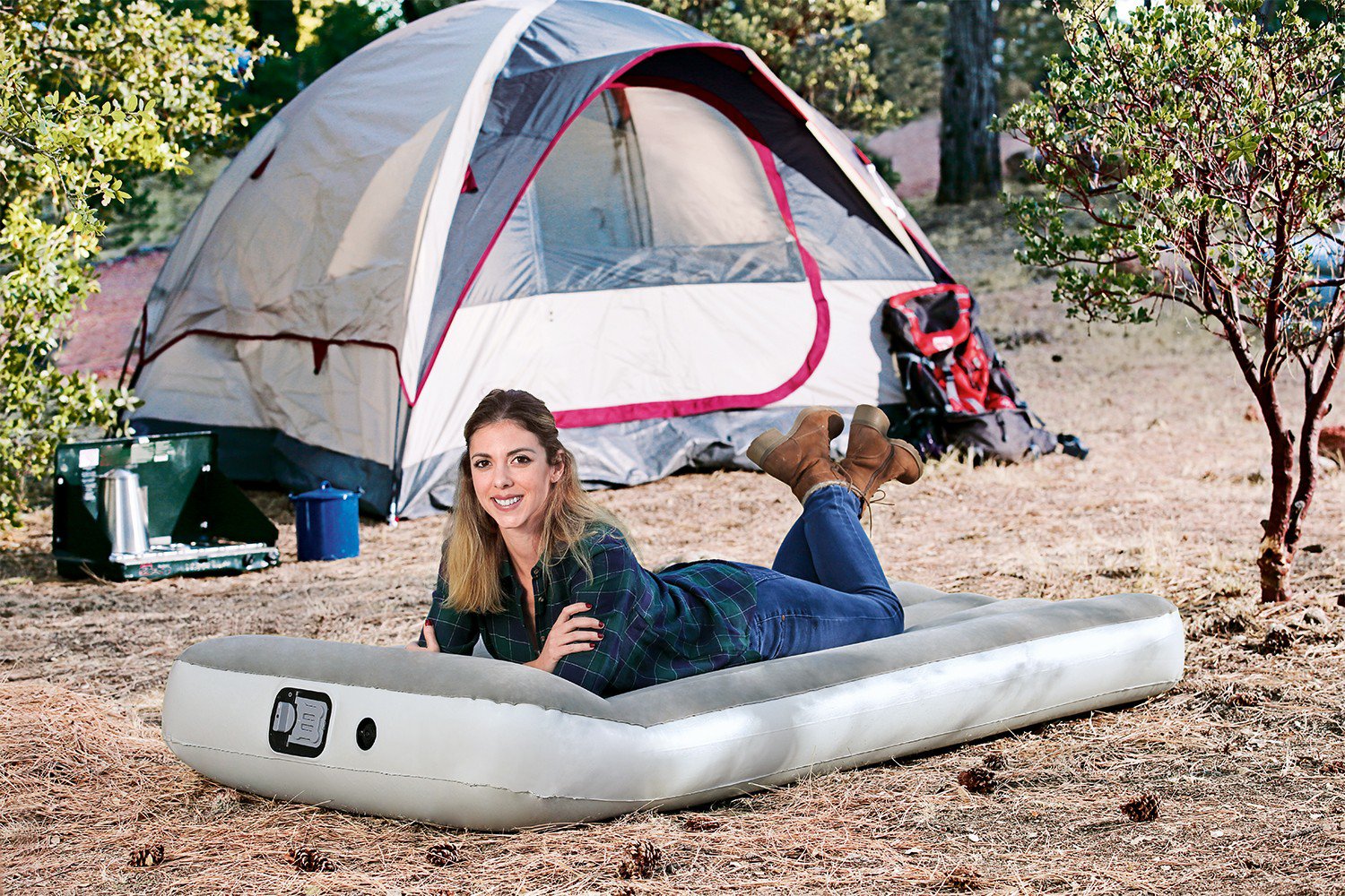Magellan Outdoors Aeroluxe Twin Airbed Academy