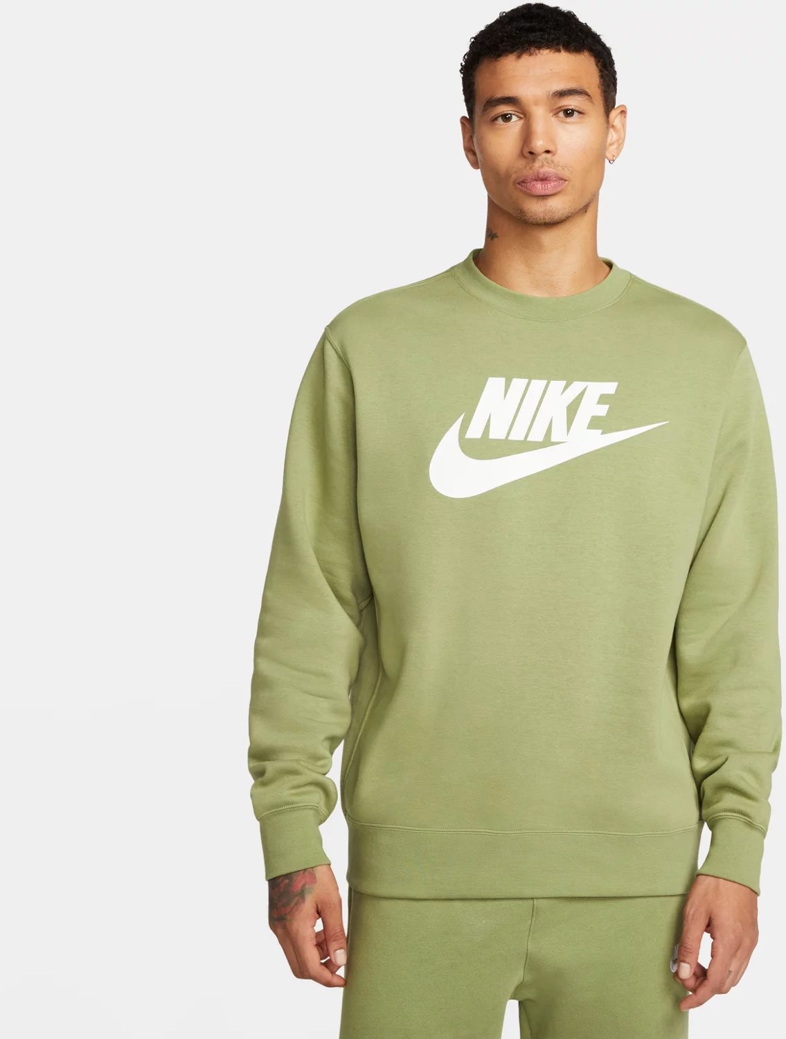 Nike Men's Sportswear Club Fleece Brushed Back Graphic Crew Pullover