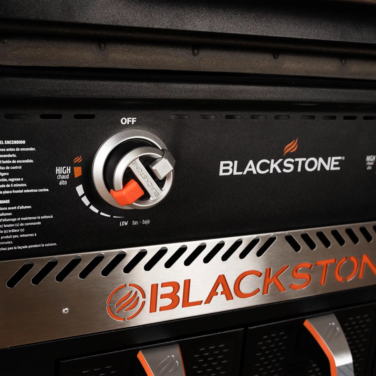 Blackstone 28 in Griddle Station and Air Fryer Combo with Hood Academy