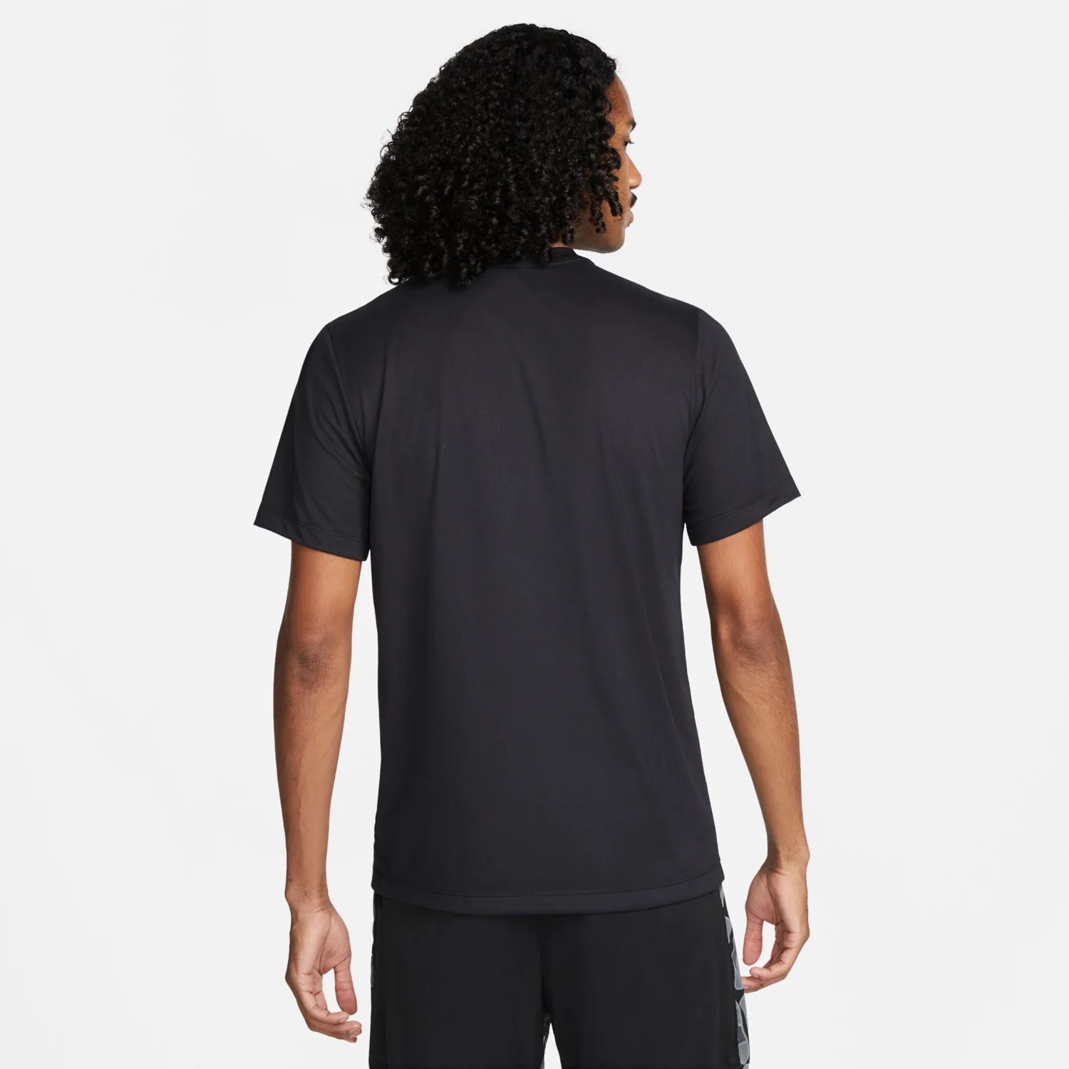 Nike Men’s DriFIT Legend Fitness Tshirt Academy