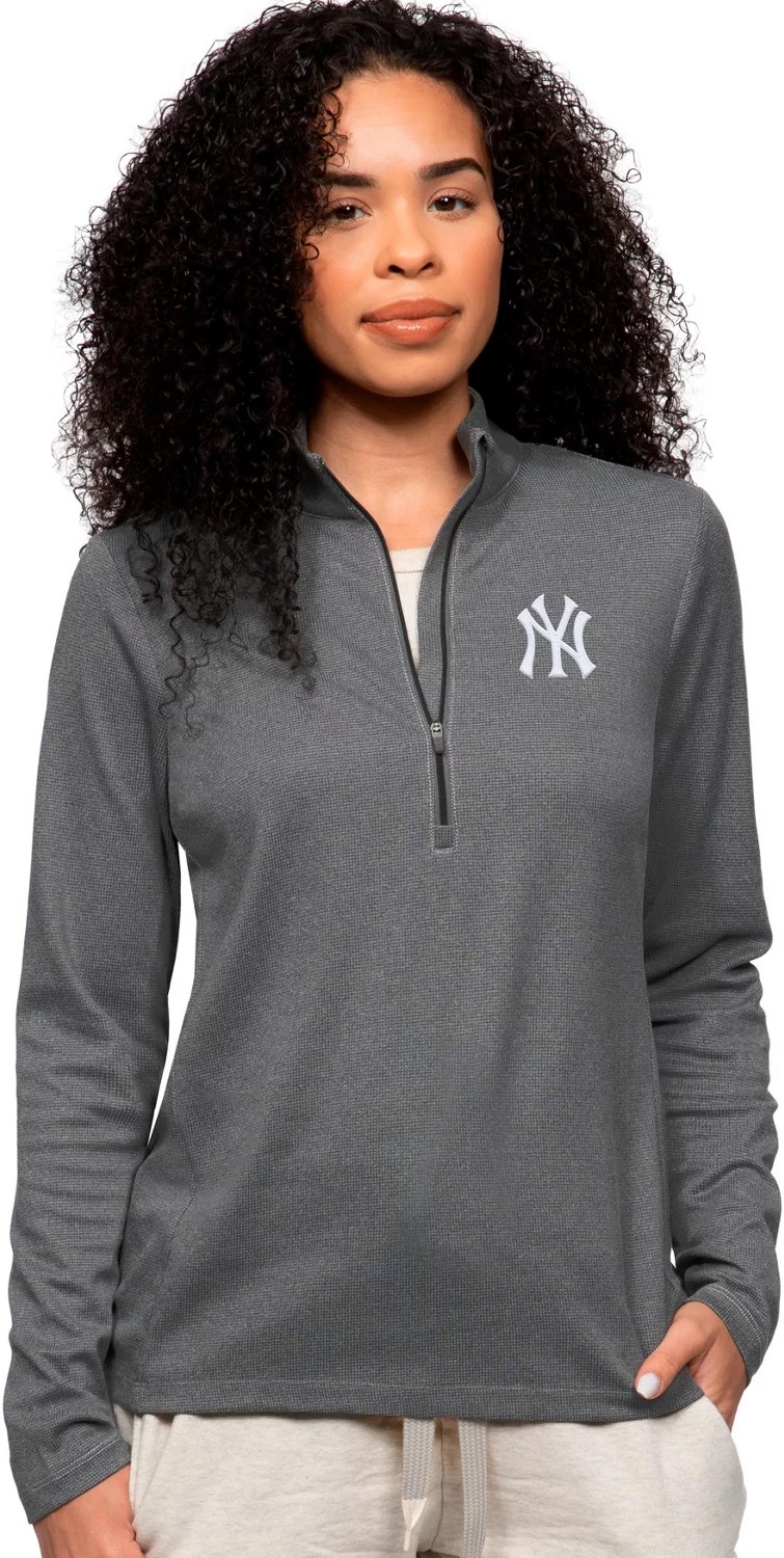 Antigua Women's New York Yankees Epic Pullover Academy