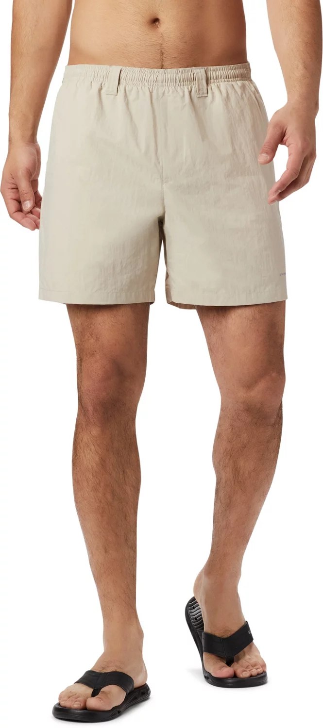Columbia Sportswear Men's Backcast III Water Shorts 6 in Academy