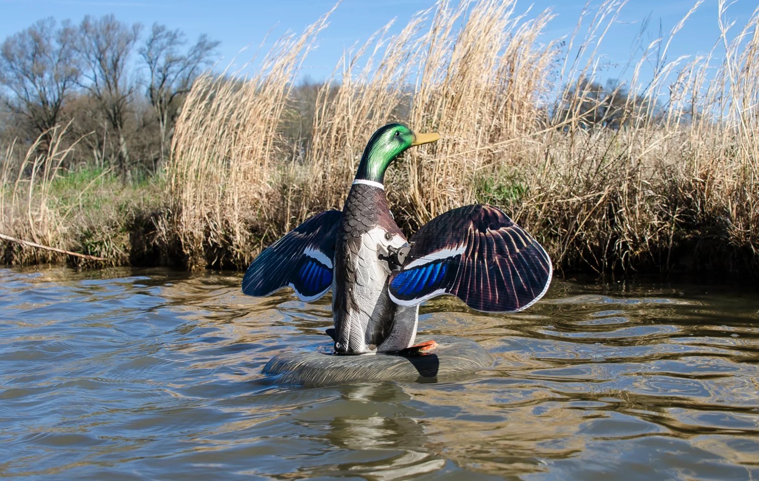 Higdon XS Floating Flasher Mallard Drake Duck 12Volt Decoy Academy