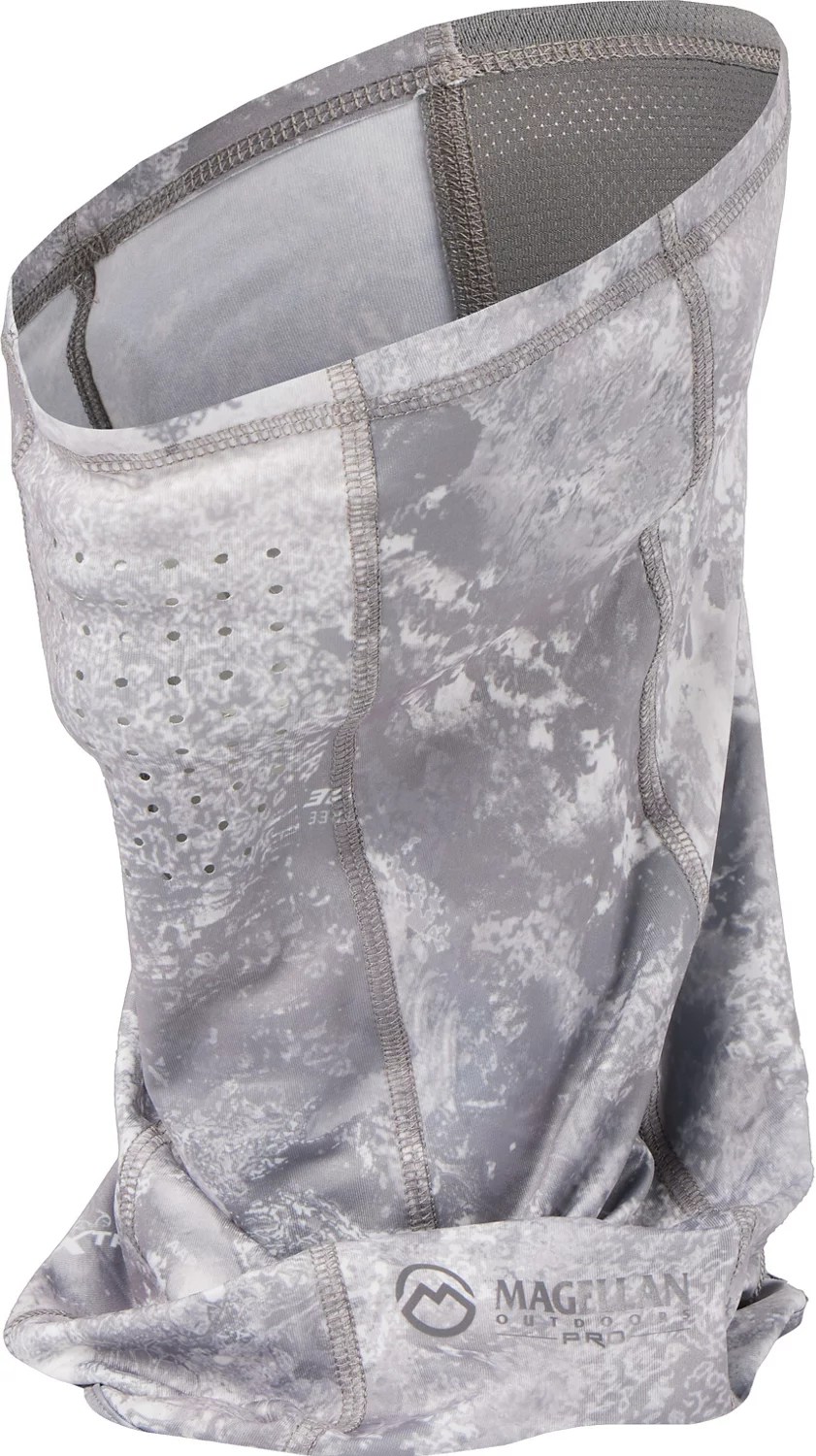 Magellan Outdoors Men's Pro Angler RealTree Extreme Gaiter Academy
