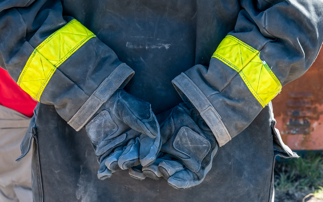 What is Flame Resistant Clothing? Is it Really Worth the Price