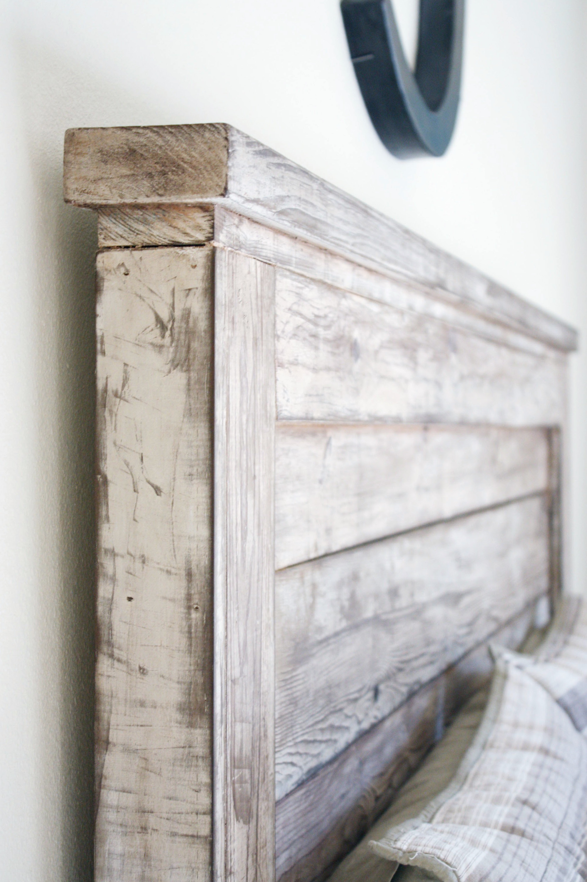 Rustic Headboard Ideas To Make