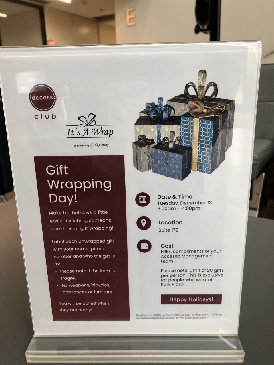 Gift Wrapping Event at Park Plaza Accesso Club