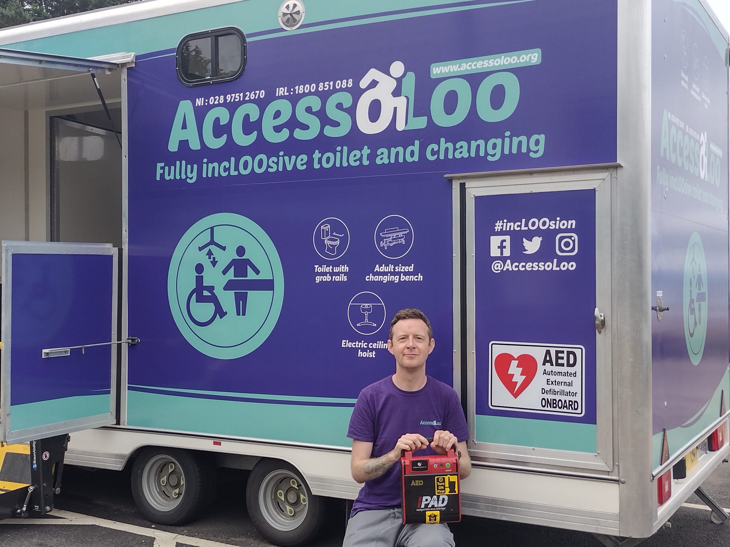 AccessoLoo To Carry AED Accessoloo